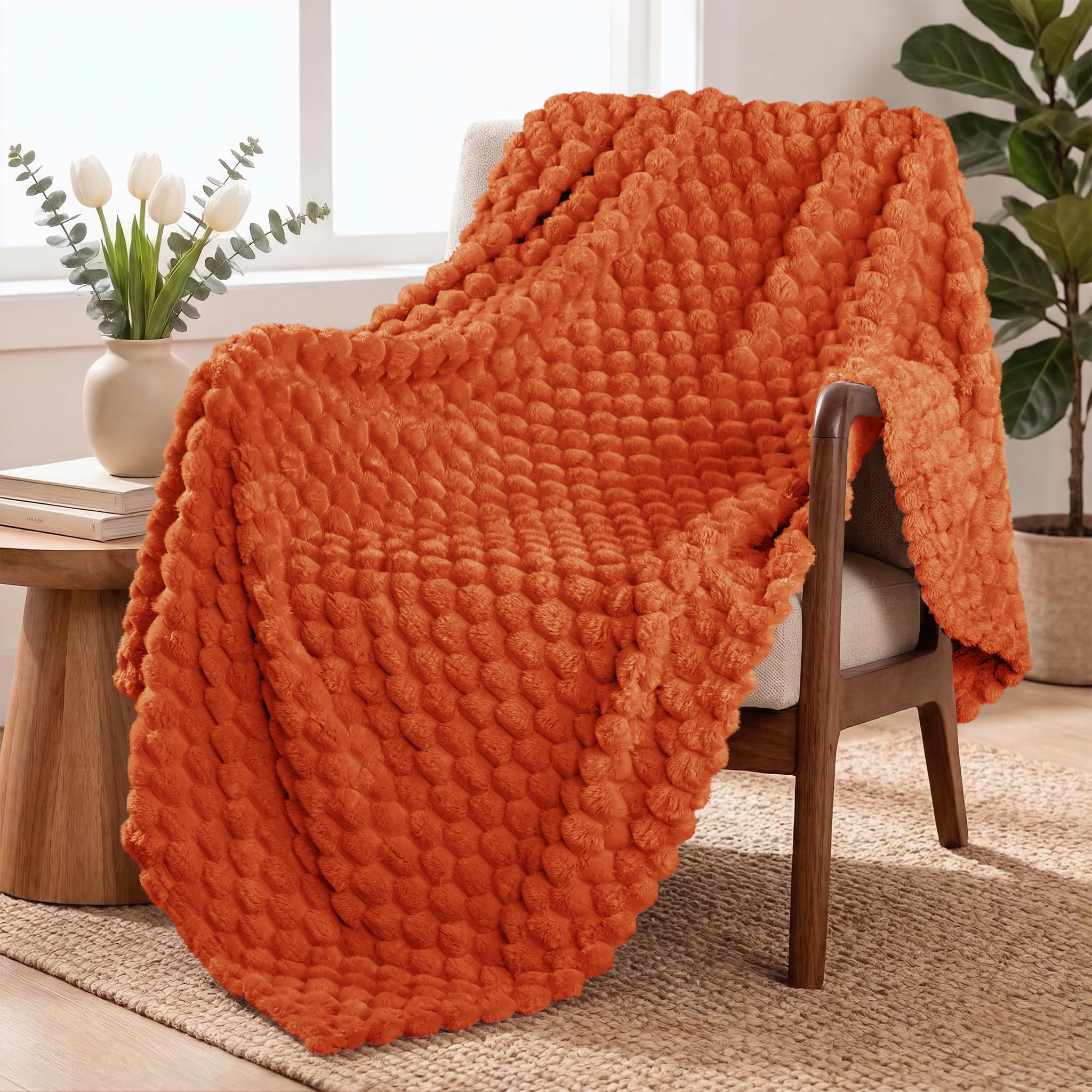 Exclusivo Mezcla Fleece Throw Blanket for Couch, Extra Large Fuzzy Burnt Orange Bed Blankets, Soft Cozy Plush Sofa Throws for All Seasons, 127x178 CM