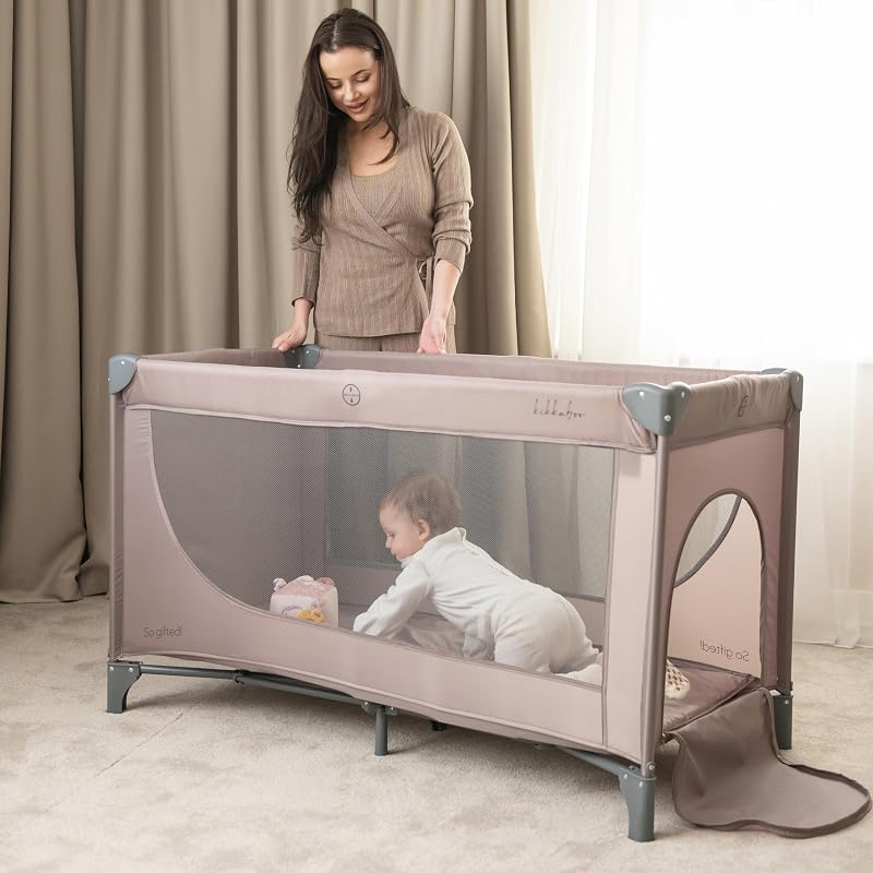 KikkaBoo Lit Parapluie Bébé Pliable Compact So Gifted, Lit de Voyage Léger 120x60 cm, Jusqu’à 15 kg, sans Matelas, Sac de Transport Inclus, Gris Foncé, Cot