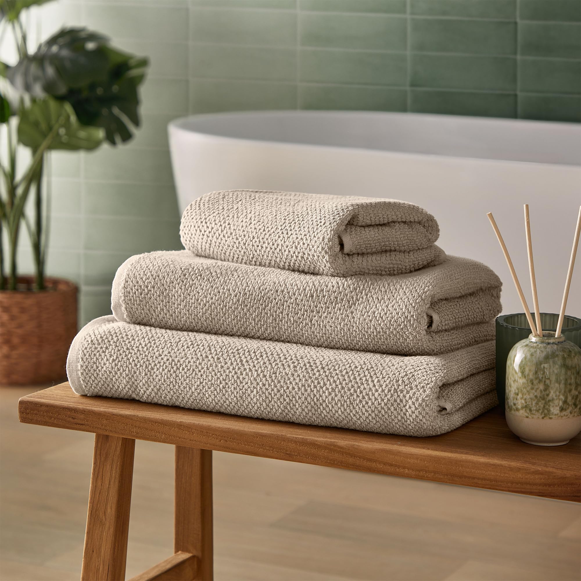 Silentnight Popcorn Waffle Hand Towel - Super Soft & Super Absorbent Spa-Like Towels - 100% Cotton BCI - Waffle Textured Quick Drying Hand Towel - 90 x 50cm - Machine Washable, Natural