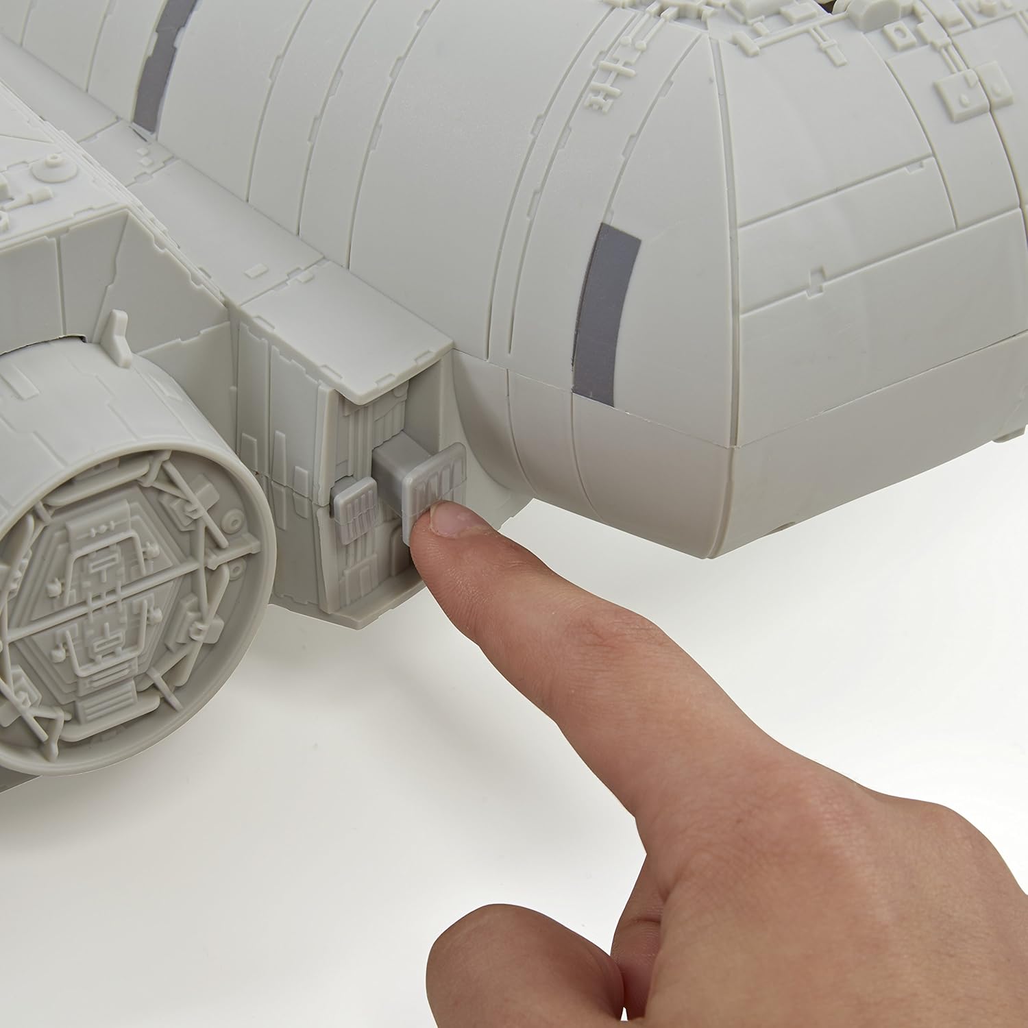 battle action millennium falcon