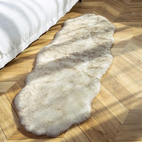 Amazon Phantoscope ファー ラグ 北欧 カーペット ふわふわ絨毯 厚手 玄関マット おしゃれ フェイクシープスキン ふかふかシャギー 60 180cmシープスキン フェイクド フォックス カラー ラグ カーペット オンライン通販