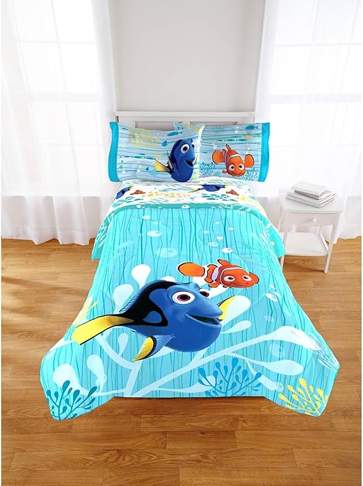 Amazon Com Disney S Finding Dory Nemo Full Comforter Sheet Set