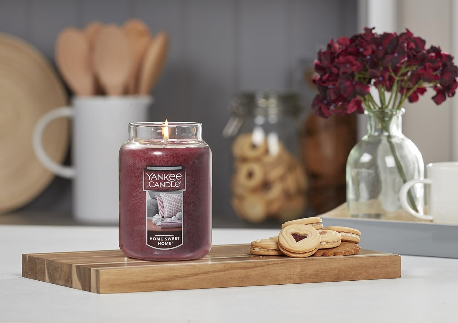 Yankee Candle Large Jar Candle Home Sweet Home: Home & Kitchen