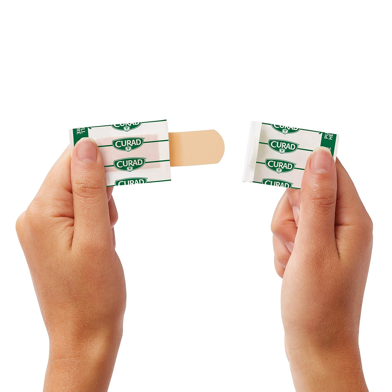 Curad - NON26500QS Quick Strip Plastic Adhesive Bandages with Easy Application Wrapper, Bandage Size is 1 x 3 inches, 100 Count: Industrial & Scientific