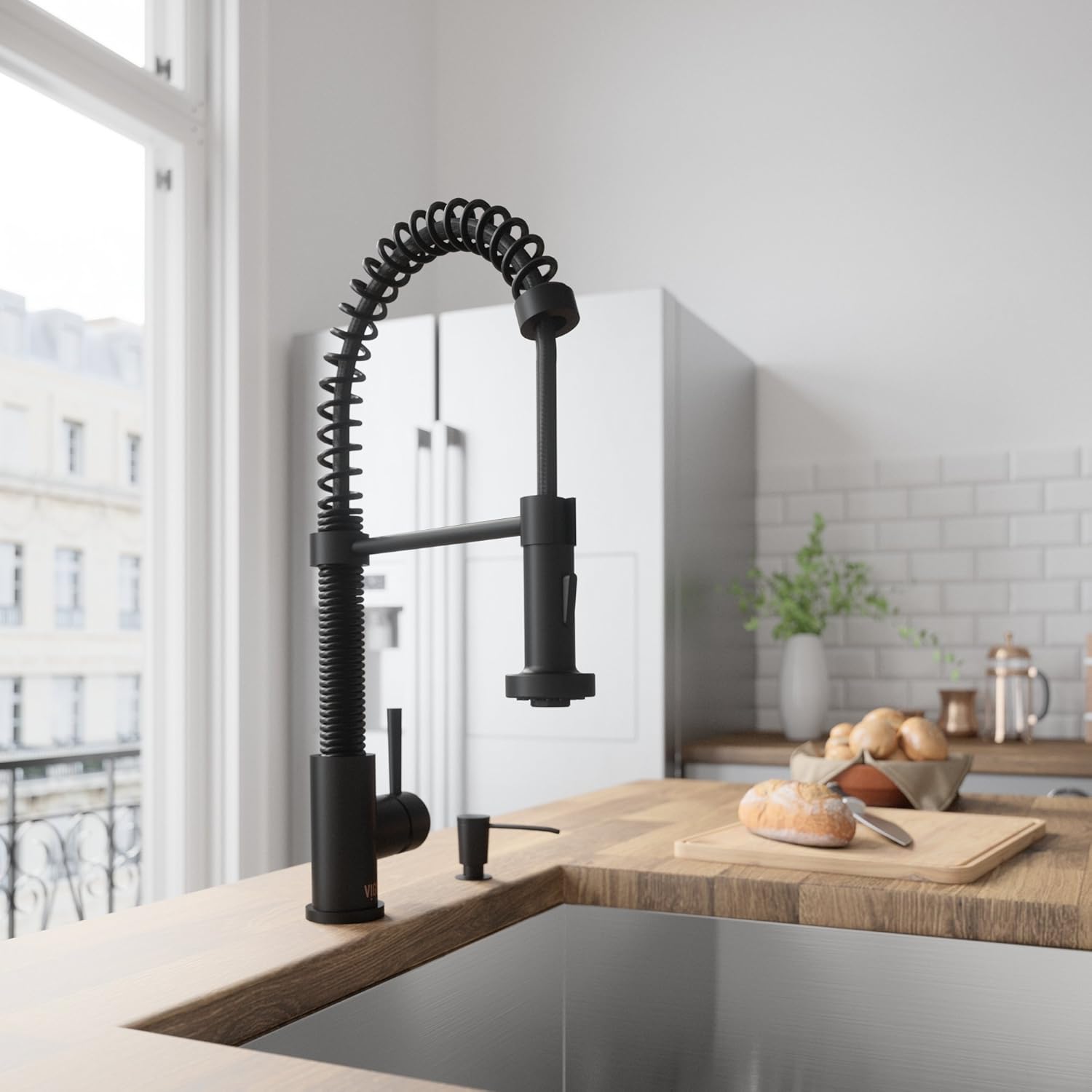 VIGO Edison Matte Black Pull-Down Kitchen Faucet with Soap Dispenser