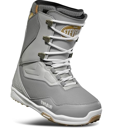Amazon.com : Thirty Two Light X Santa Cruz Mens Snowboard Boots