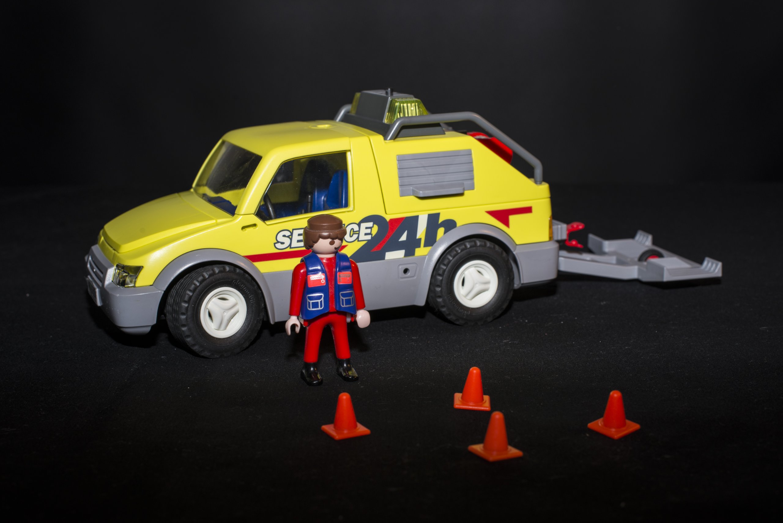 Playmobil City Life RC Vehicles/Traffic Emergency Service Van