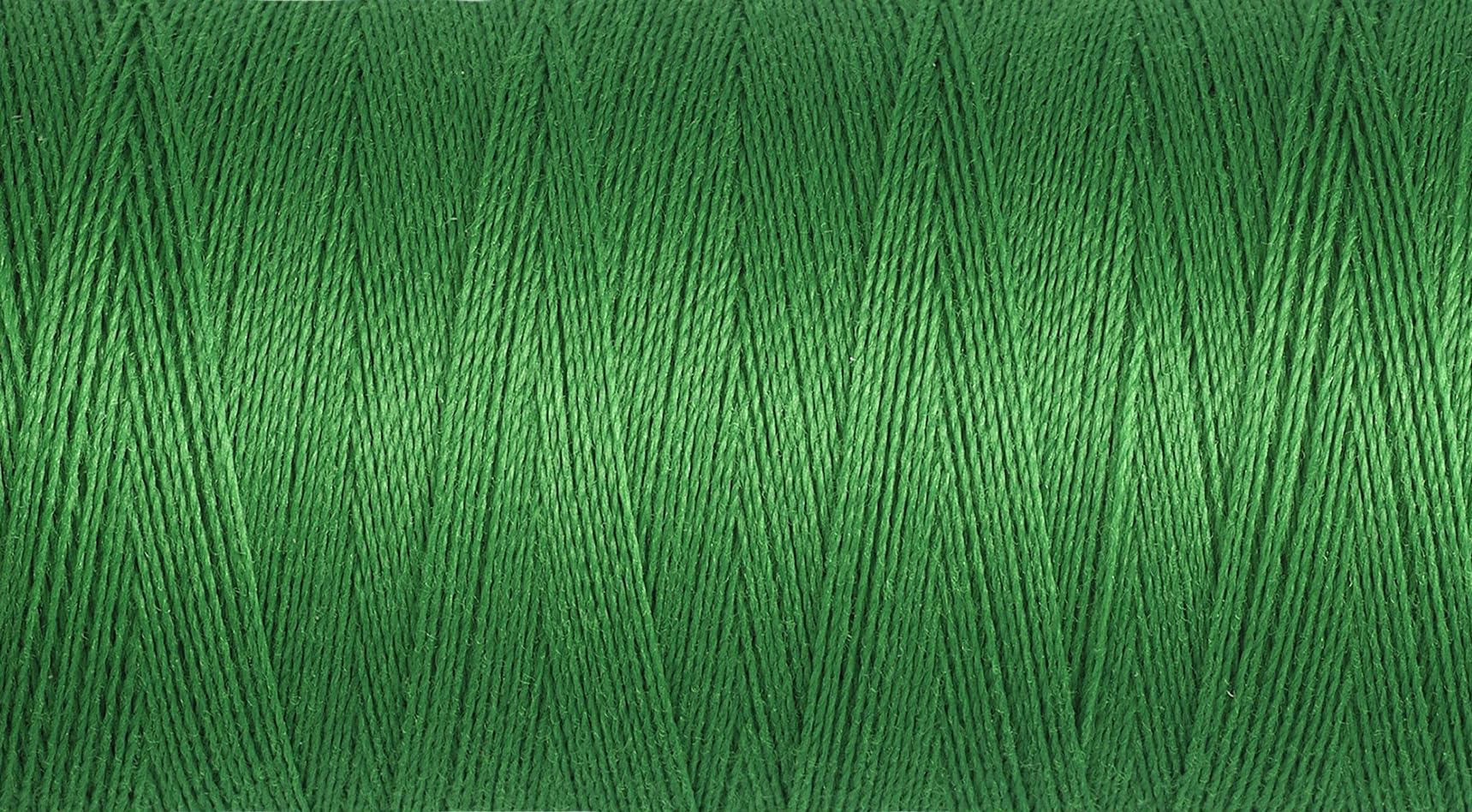 Gutermann Sew All Polyester Thread, 250Mtr, Lucky Green (0396)