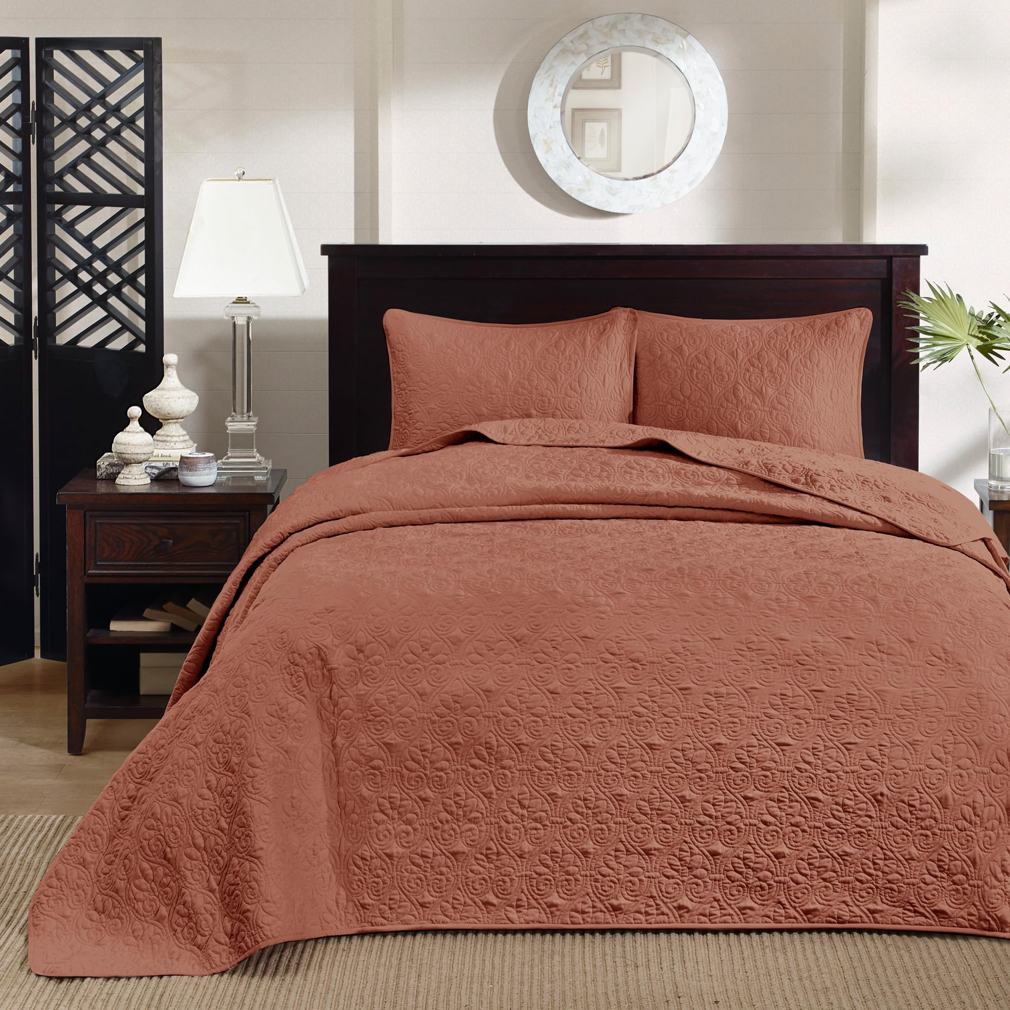 Madison Park Bedspread Set Reversible Damask Quilted Oversized Coverlet, Cotton-Filled Quilts Oversized, All Season, Lofty & Warm Bedspread, Quebec, Clay Red 3 Piece