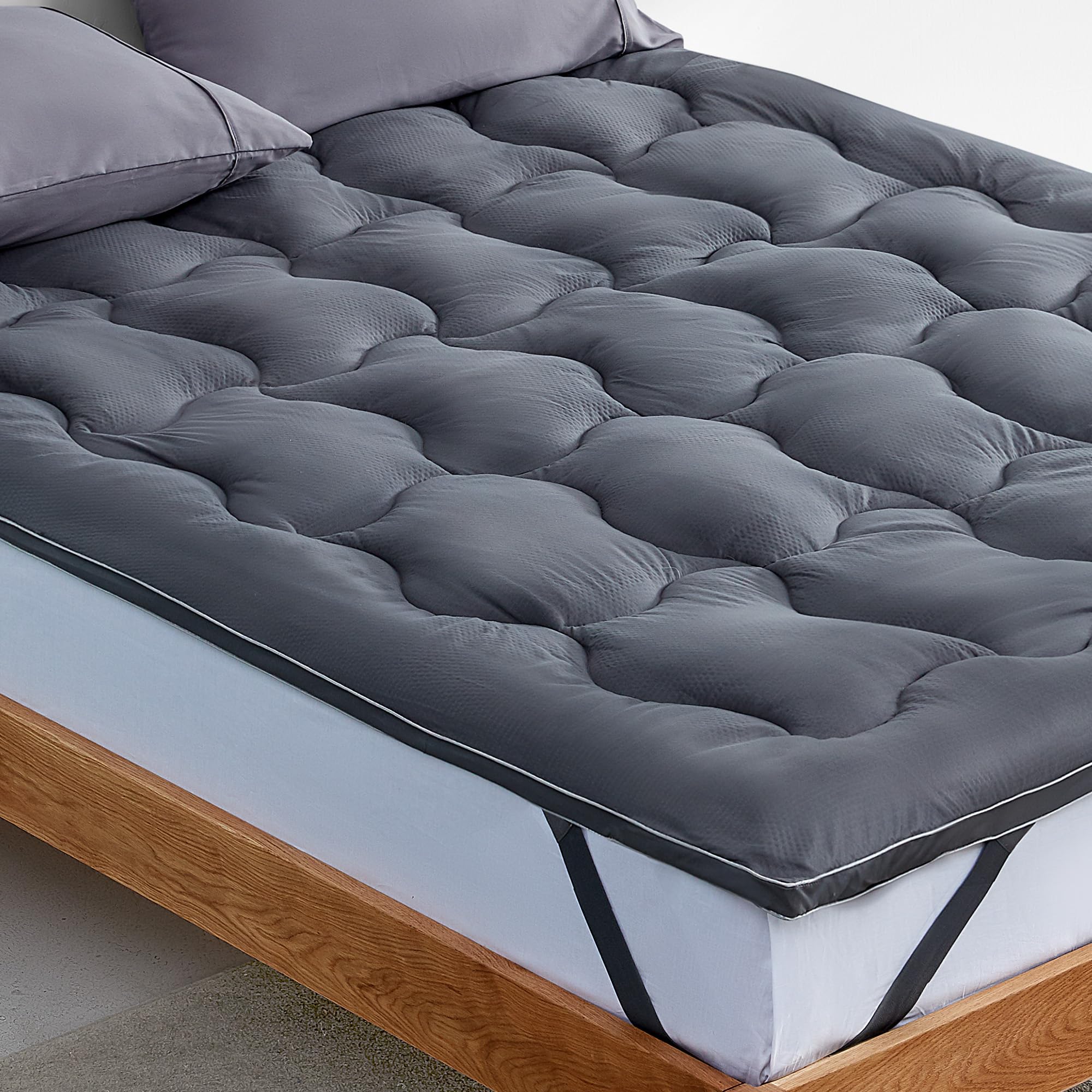 Photo 1 of SLEEP ZONE Mattress Topper California King Cooling Mattress Pad Cover Super Fluffy Down Alternative Bed Mattress Topper 8-21 Inch Deep Pocket, Cal King