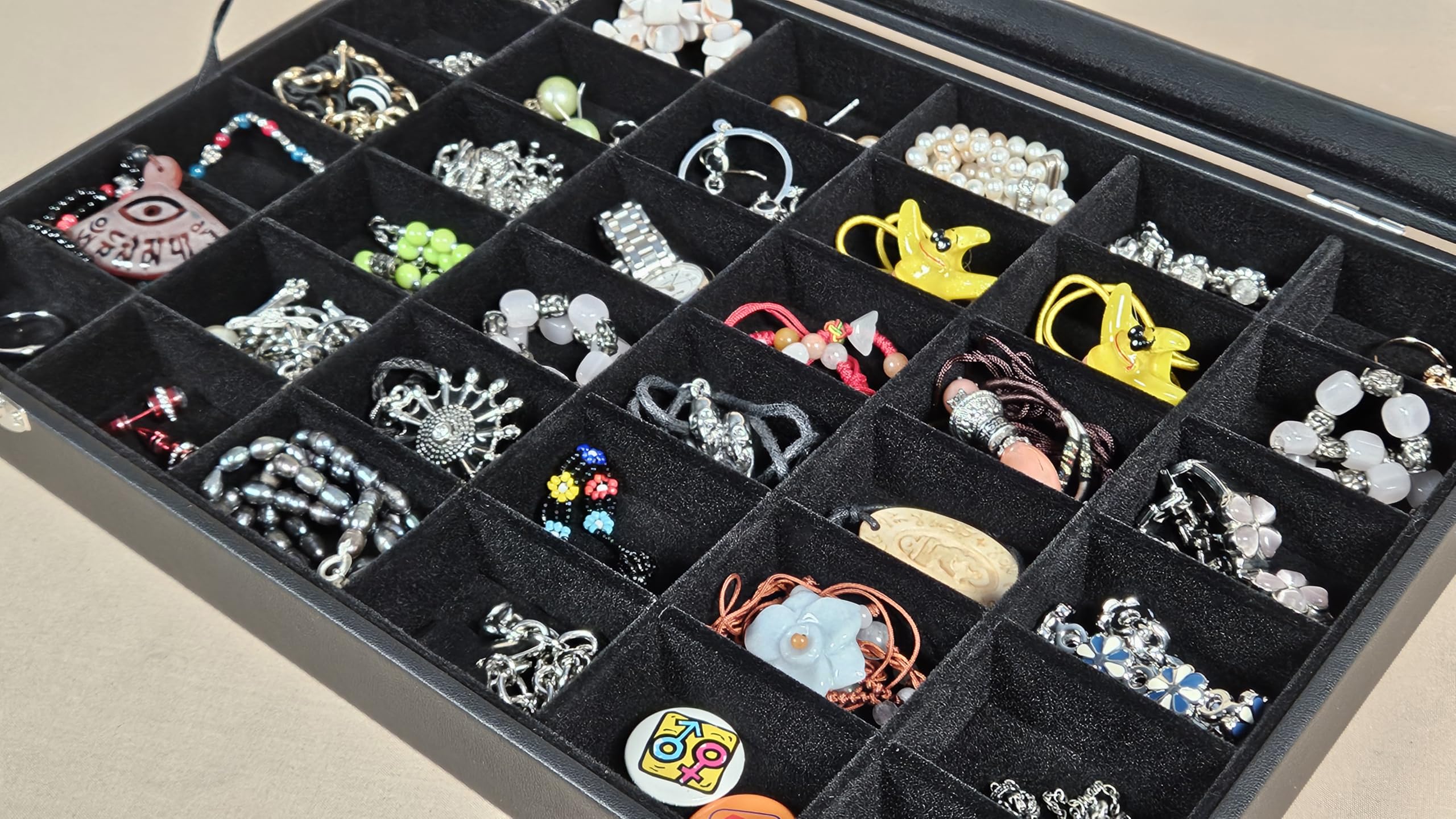 Jewellery Box with Glass Lid and 36 Compartments Black