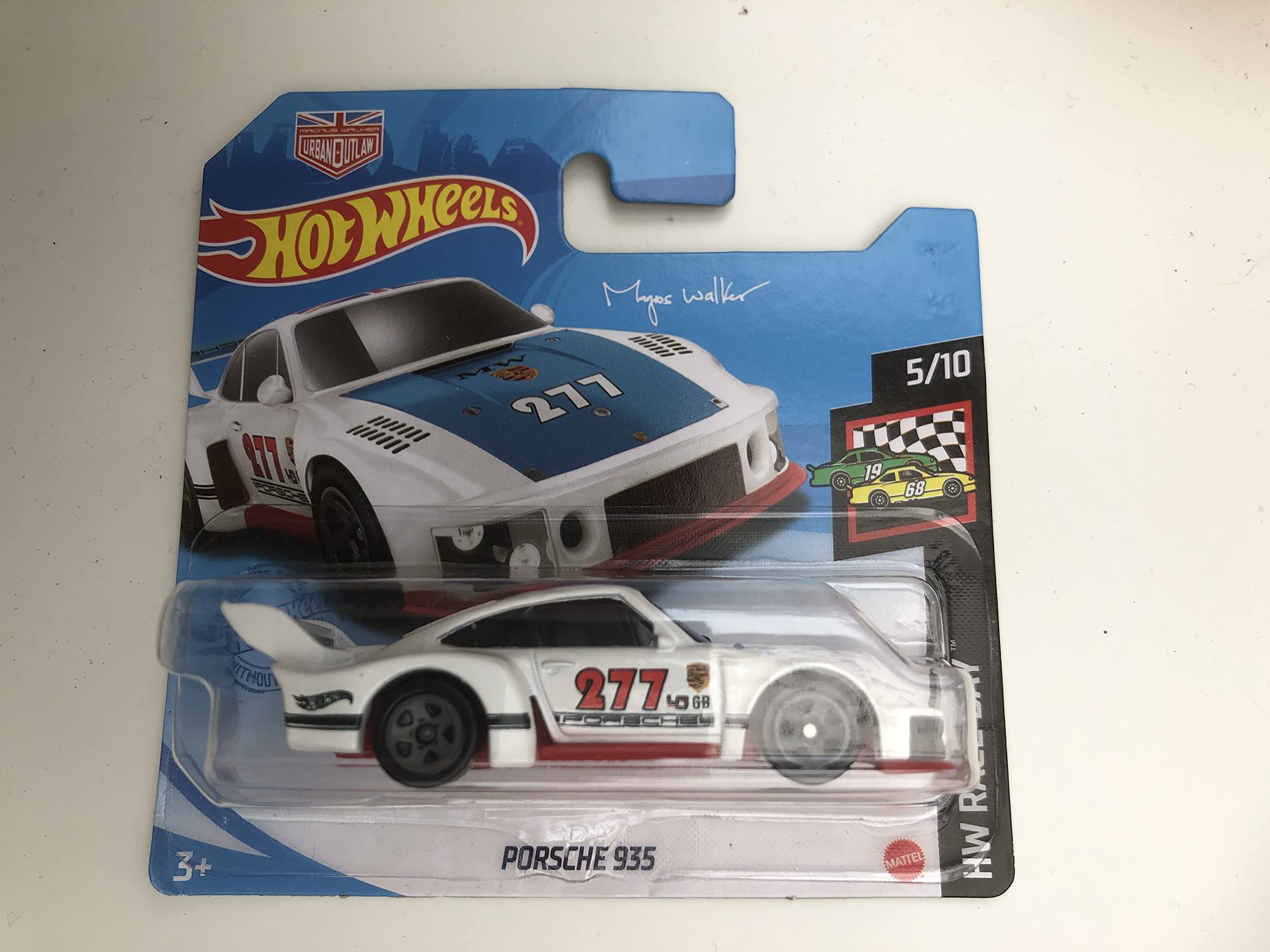 Hot Wheels Porsche 935 White 2021 58/250 (Short Card) Magnus Walker Blue Hood