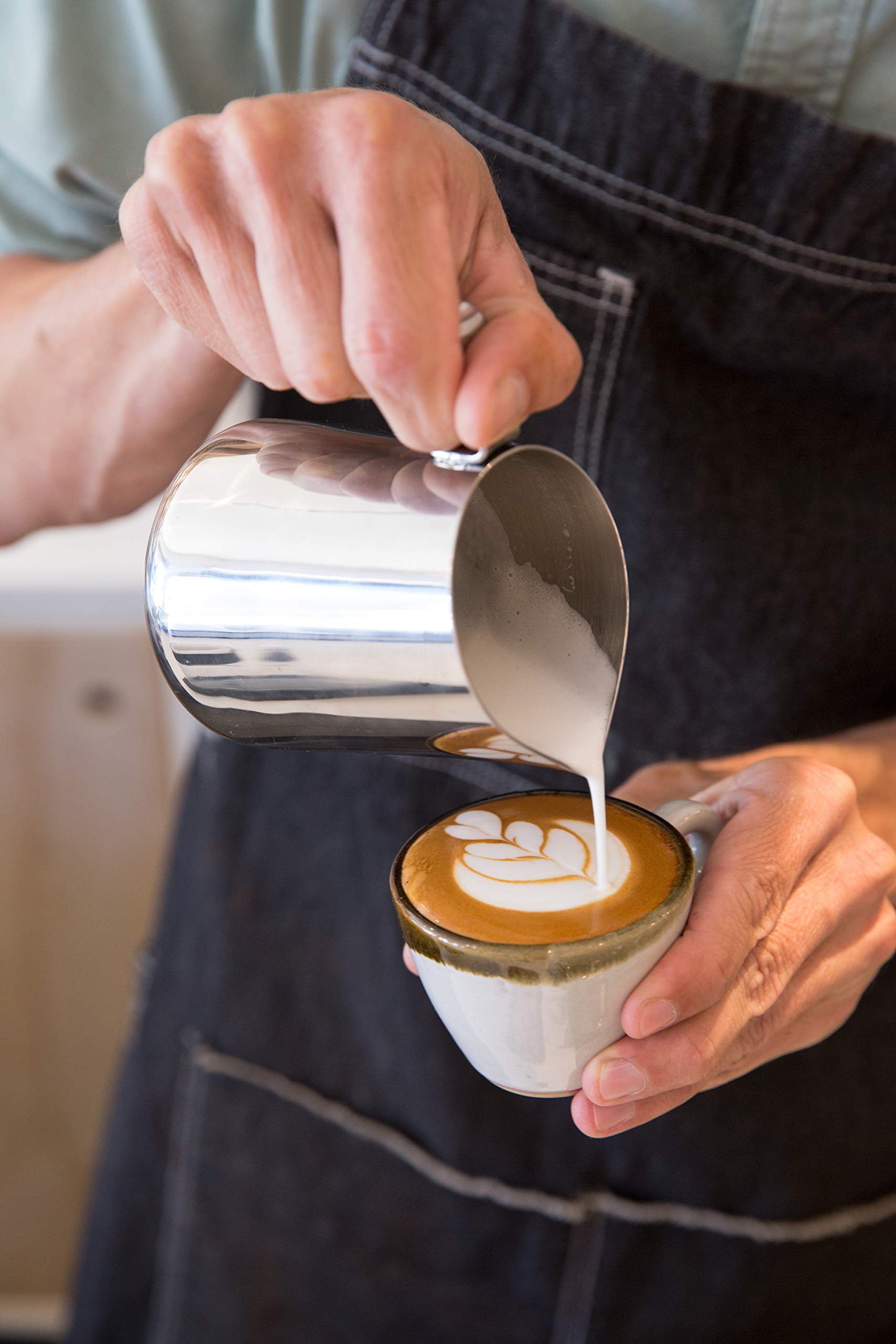 Fellow Eddy Steaming Pitcher, Milk Frothing and Precision Latte Art