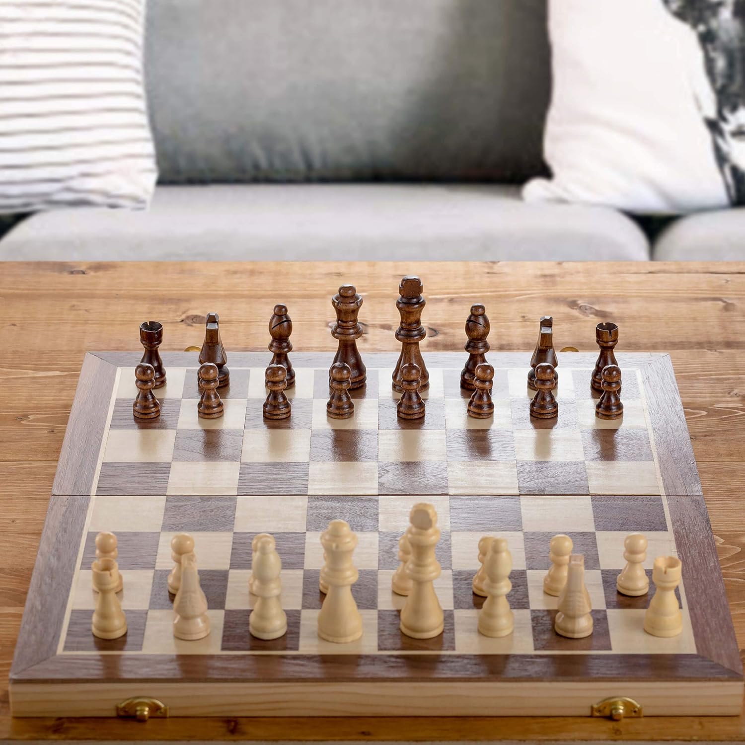 Logic chess track