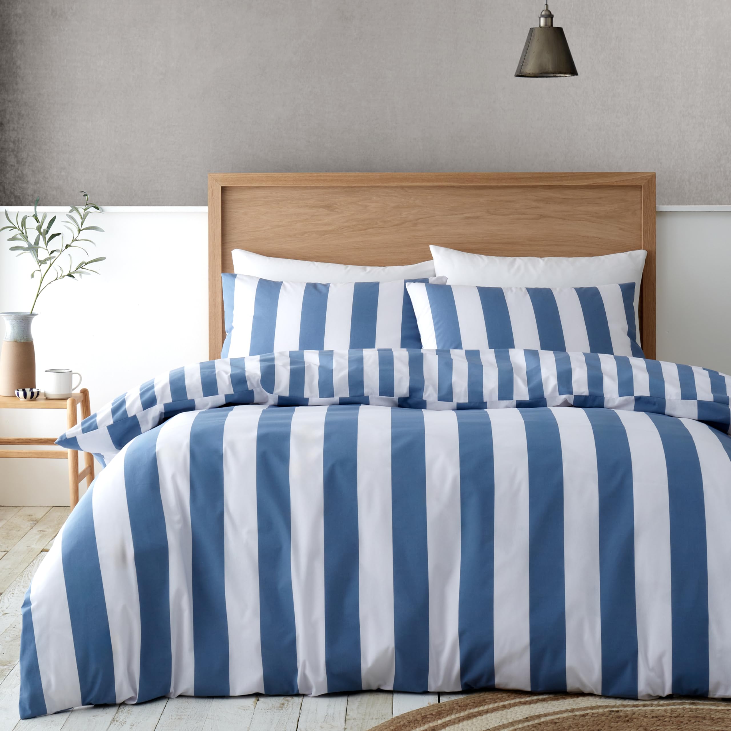 Catherine Lansfield Cove Stripe Reversible Single Duvet Cover Set with Pillowcase Blue