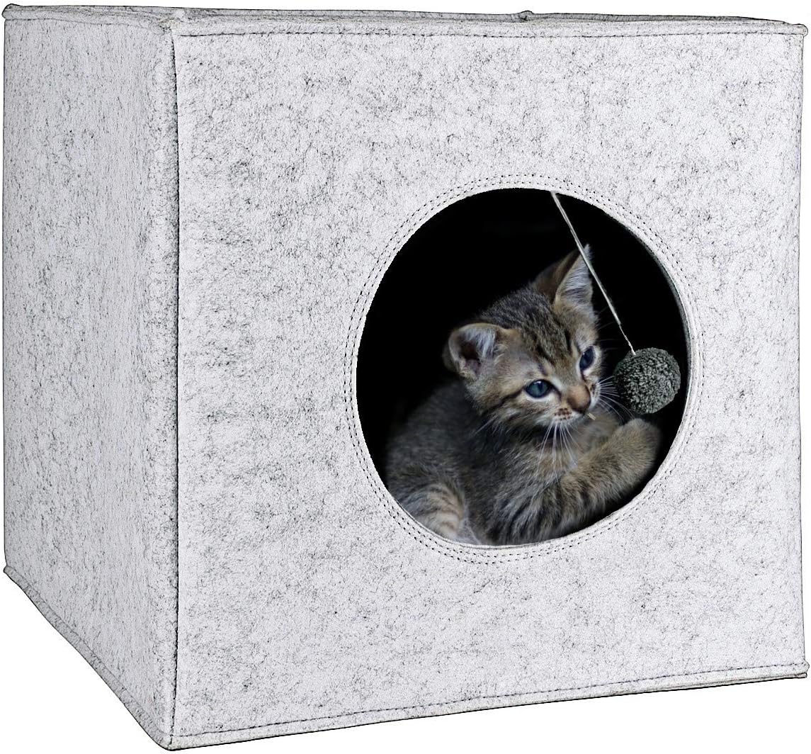 Cave bed for cats with removable cushion and toy included. Pet house made of gray pain felt. Adaptable to 33.5 x 33.5 cm furniture.