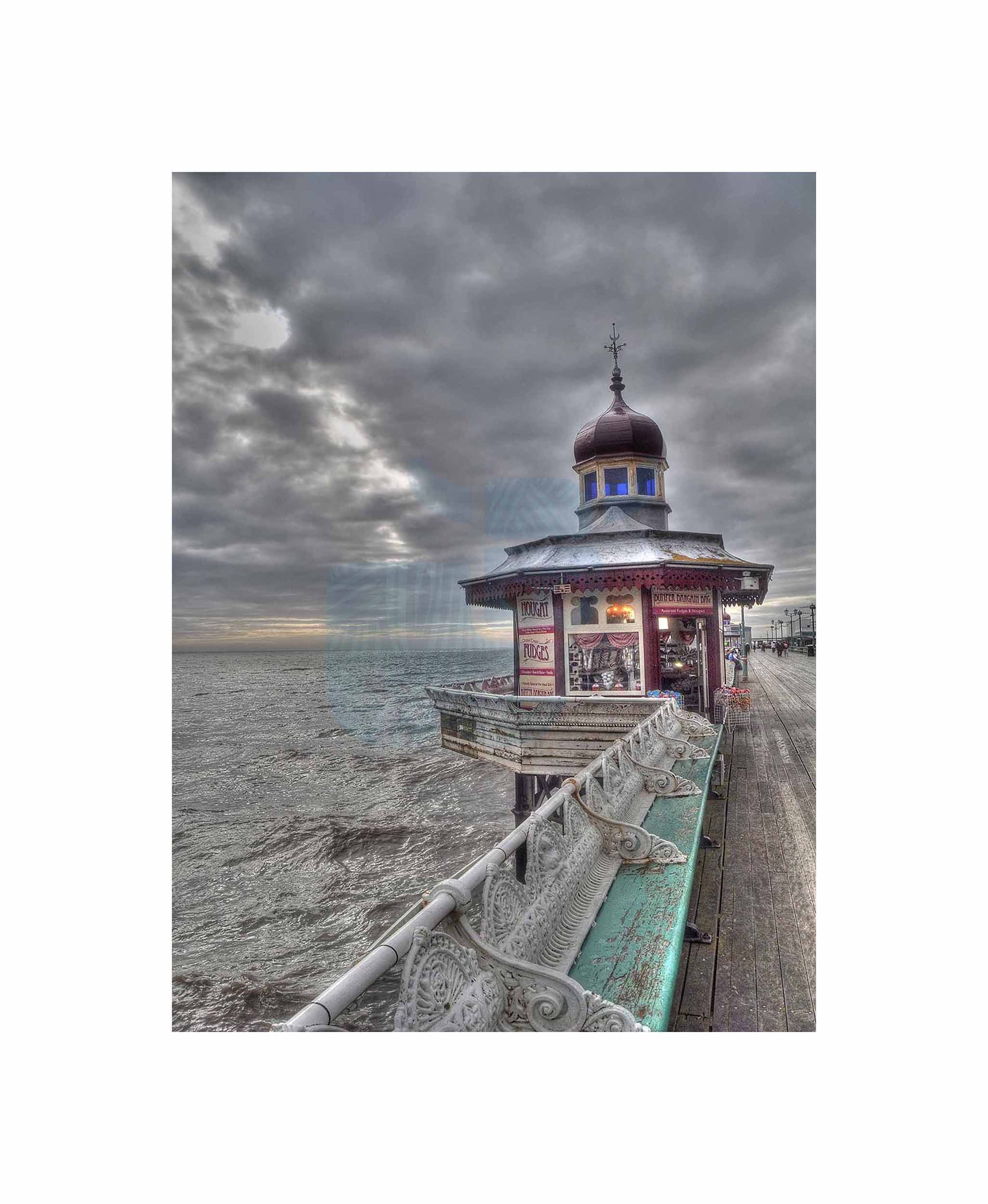Wee Blue Coo Blackpool Pier Promenade Moody Photo Art Picture Canvas Print