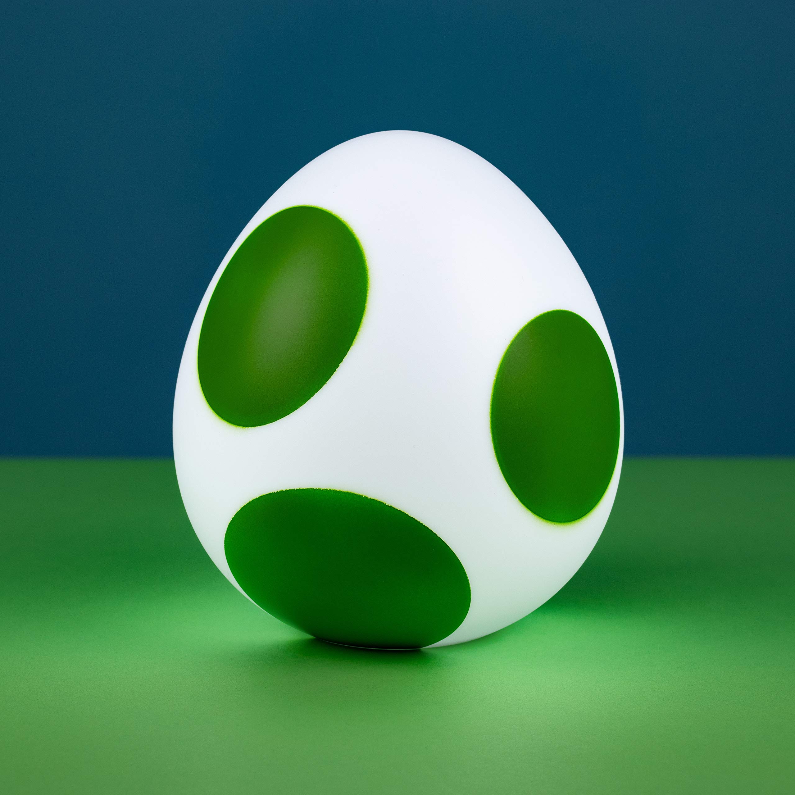 Paladone Super Mario Yoshi Egg Light - 20cm Collectible USB-Powered Light, Perfect for Bedroom, Desk, or Gaming Room, Ideal Gamer Decor