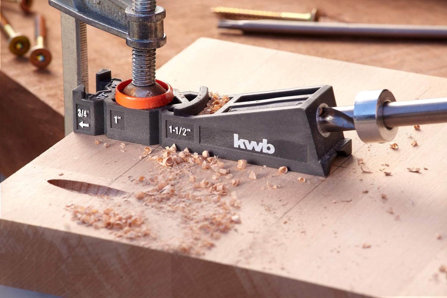 угловая аккумуляторная дрель бош. кондуктор для сверления под 45 градусов. направляющая для сверления отверстий под углом 90. угловой шуруповерт бош. приспособление для соединения саморезами jig 310 kreg kphj310-int.