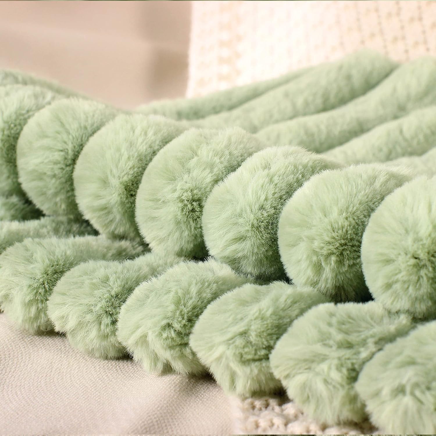 Decorative Throw Pillows Covers 20x20 Farmhouse Decor Cover for Living Room Green Decorative Pillow Velvet Faux Fur: Home & Kitchen