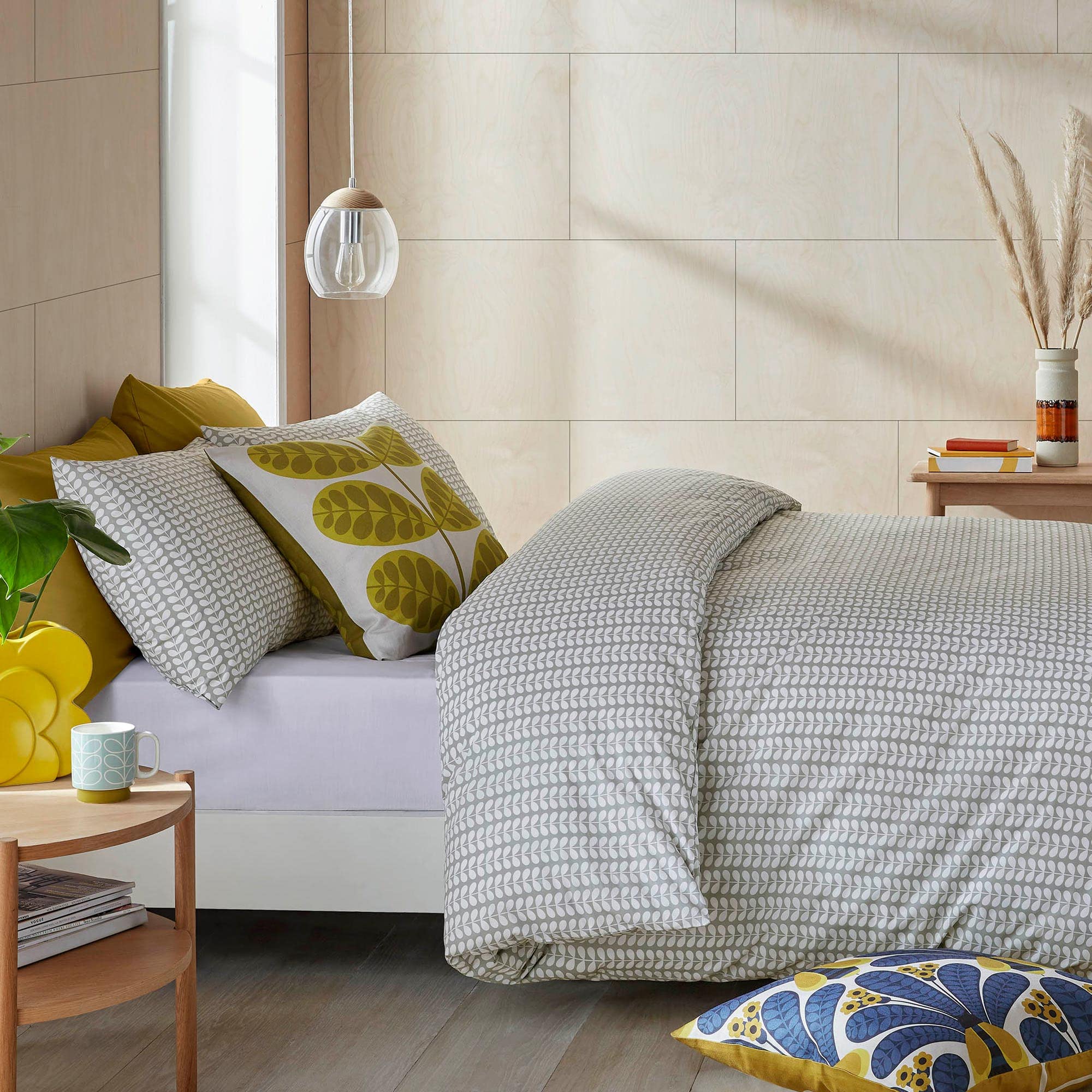 Ashley Wilde Orla Kiely Tiny Stem Light Cool Grey 100% Cotton Bedding (King Duvet Cover 230cm x 220cm)