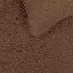 Easy-Going King Size Reversible Quilt Set with 1