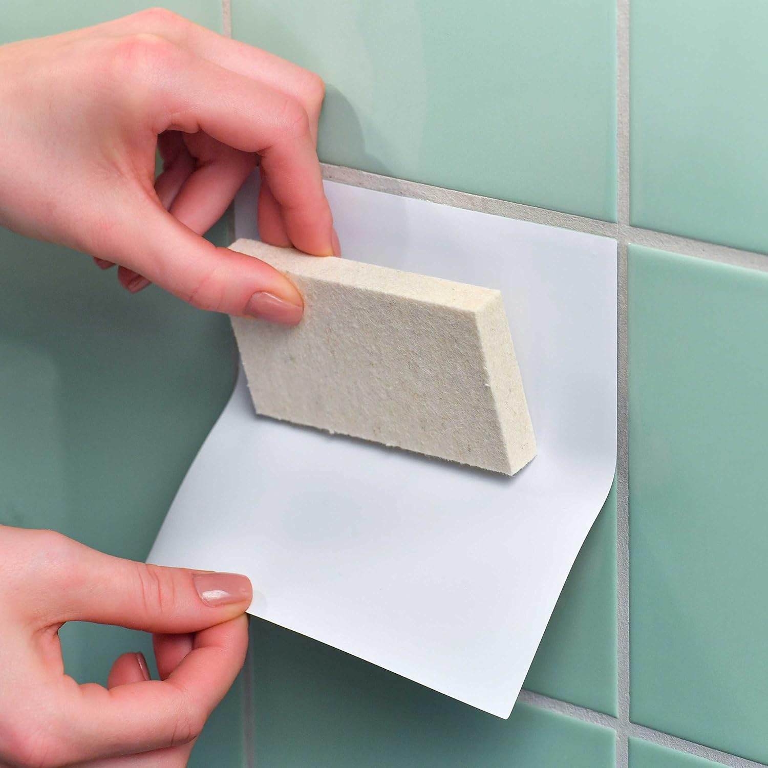 Плитка самоклеящаяся 15*15