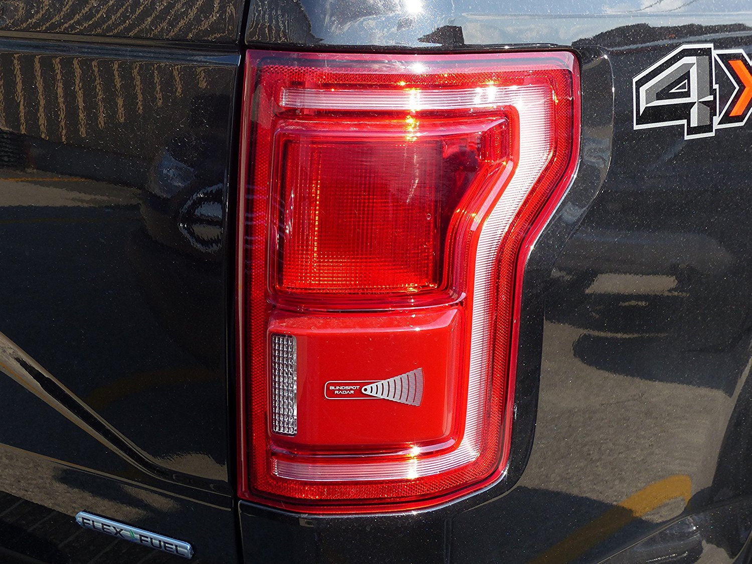 Lámpara de luz trasera derecha para Ford F-150 2015-2016 con monitor de punto ciego OEM