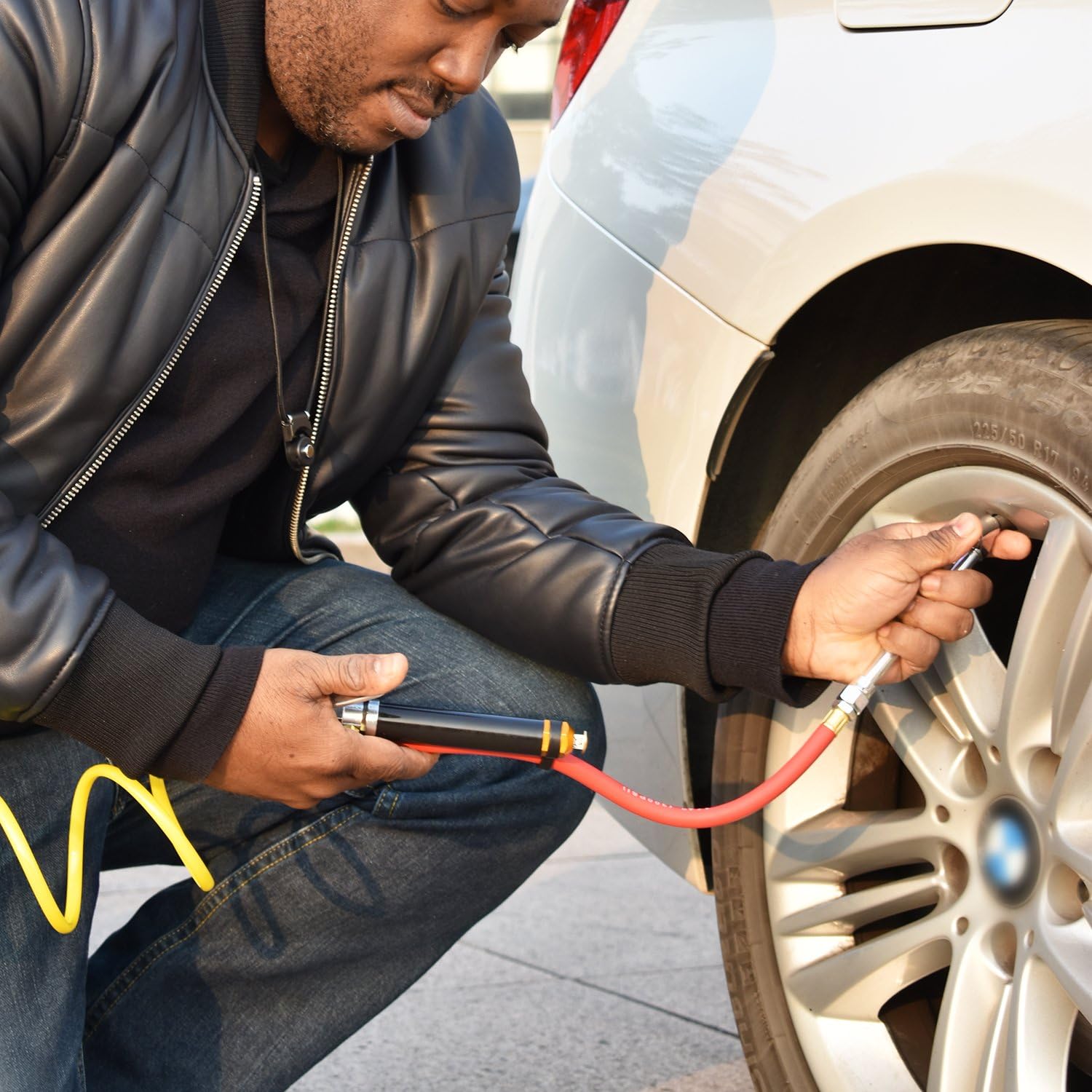 WYNNsky Heavy Duty Dual Head Tire Inflator Gauge with 12 Inch Air Hose,Tire Pressure Gauge with Storage Case: Automotive
