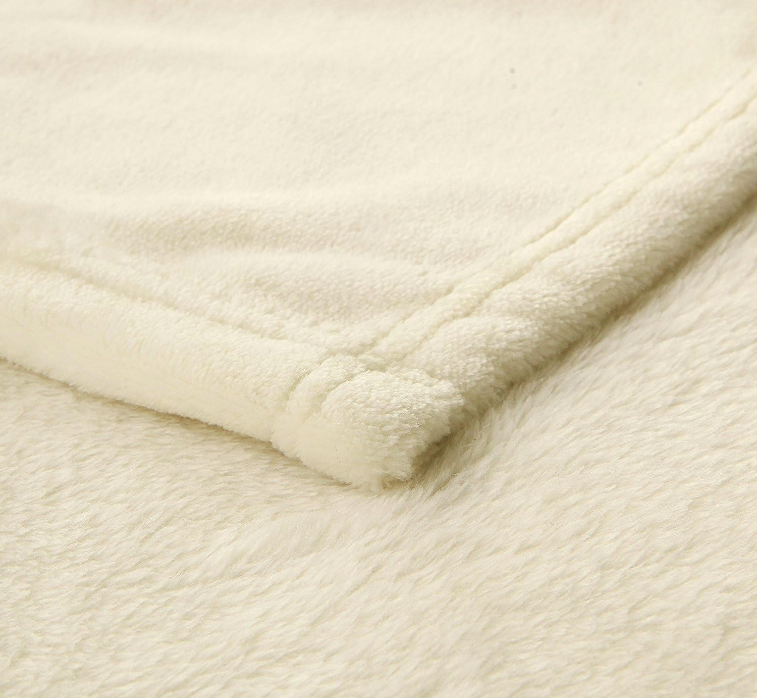 Exclusivo Mezcla Large Flannel Fleece Velvet Plush Throw Blanket – 50" x 70" (Ivory): Home & Kitchen