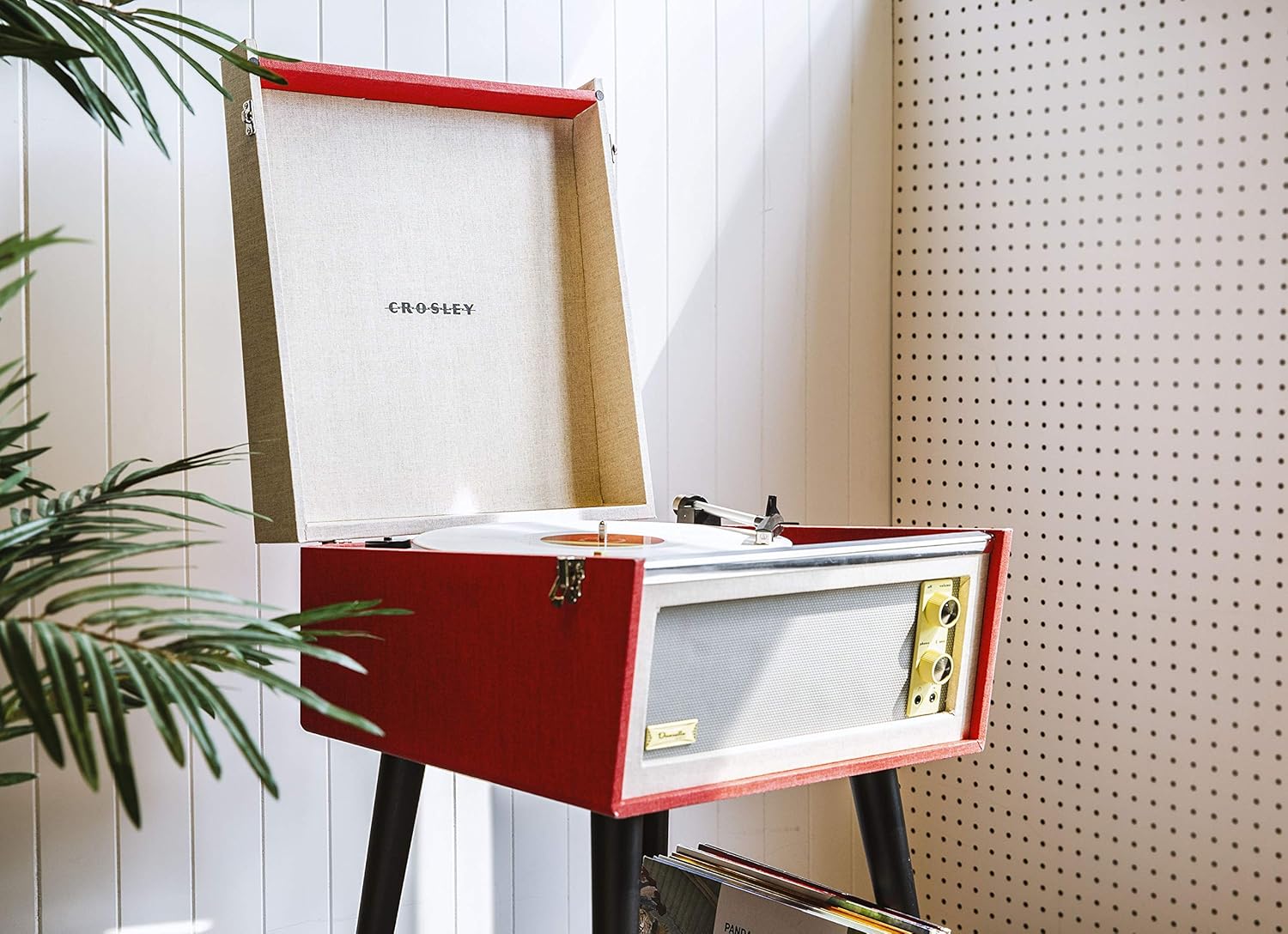  Crosley CR6233D-RE Dansette Bermuda Turntable