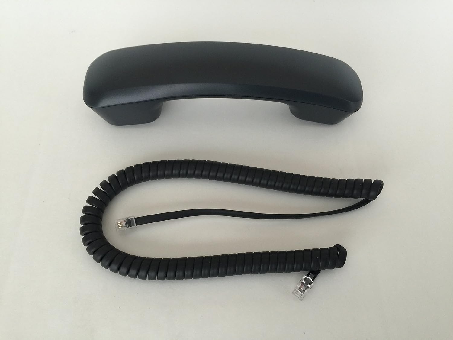 The VoIP Lounge Replacement Handset Receiver with 9 Foot