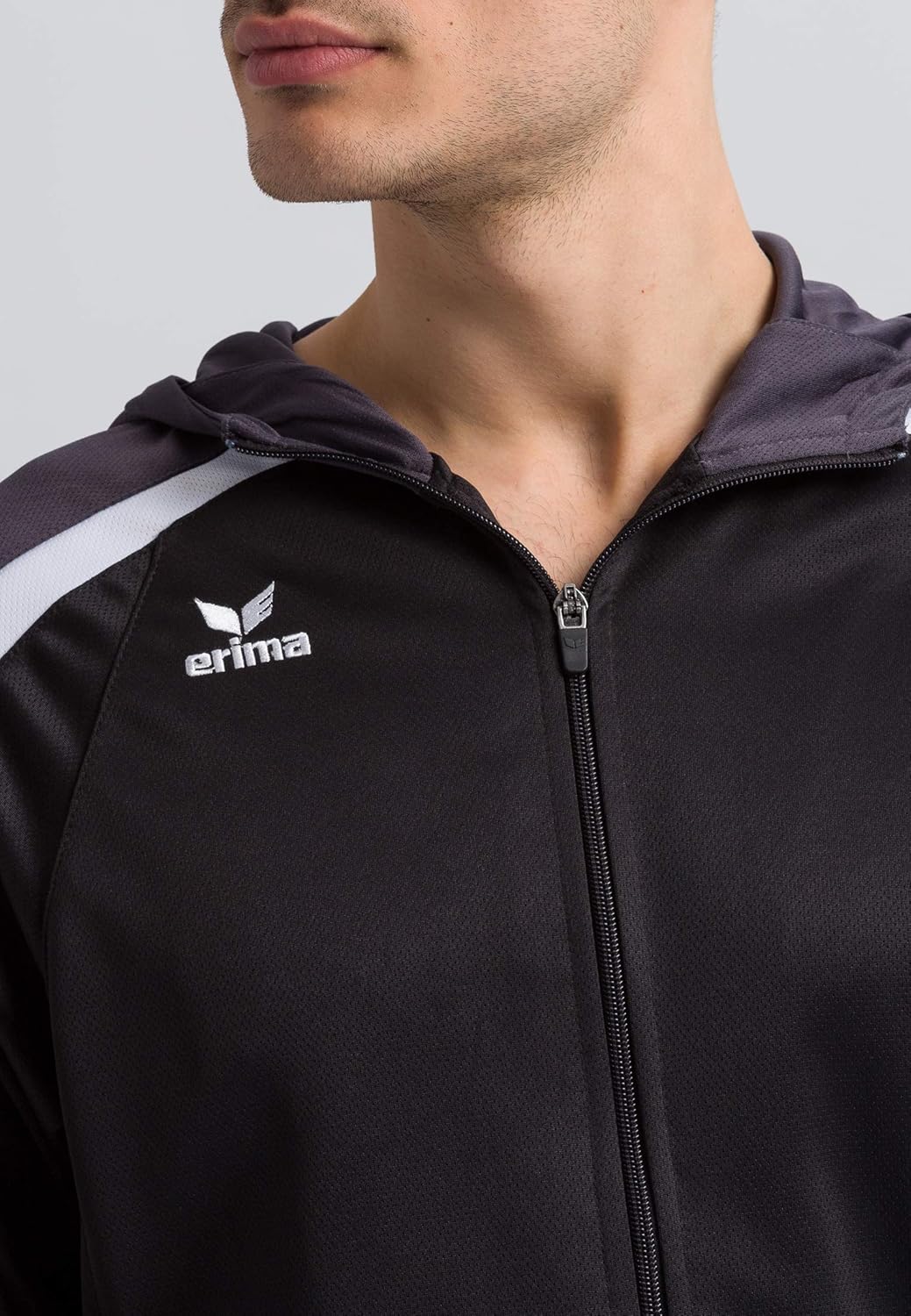 new balance fantom force jacket