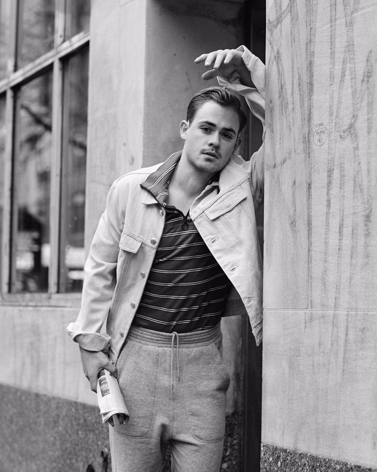 Photographs - Dacre Montgomery/Stranger Things 8 x 10/8x10 GLOSSY Photo Picture IMAGE #3