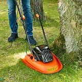 BLACK+DECKER Electric Hover Mower 30 cm Deck 1200W Corded BEMWH551-GB view 4