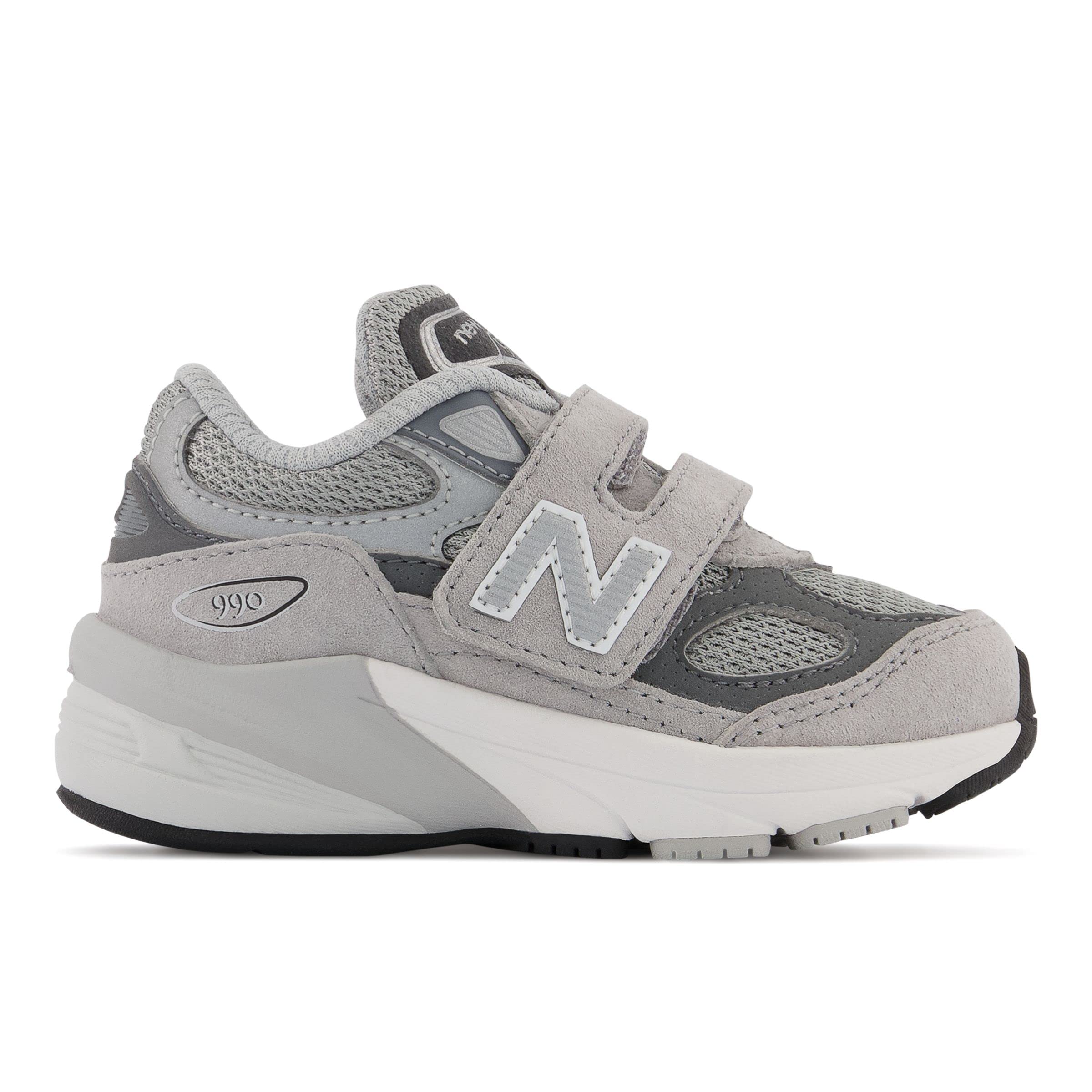 New Balance Kid's 990 V6 Sneaker, Grey/Silver, 6.5