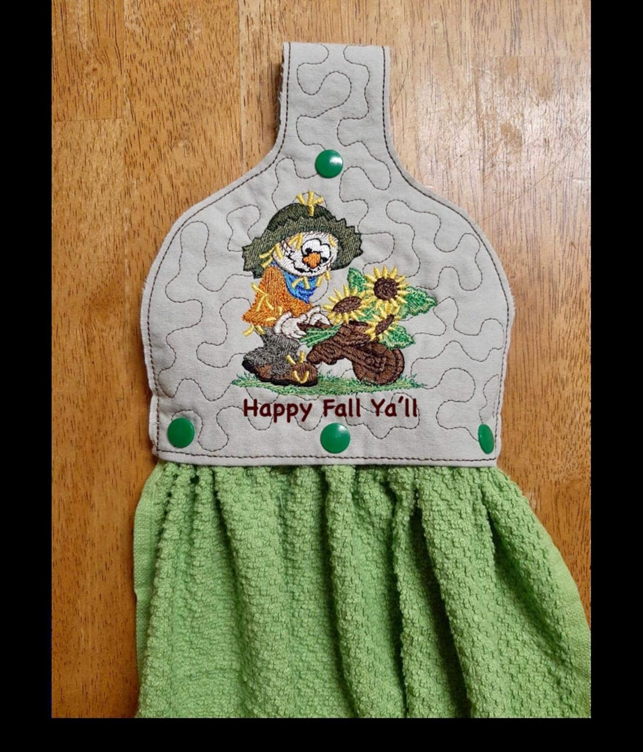 Amazoncom Kitchen Towel Topper With Scarecrow Country Kitchen Theme Towel Hanger Dish Towel Hanger Tea Towel Hanger Country Kitchen Gift Welcome Gift Handmade