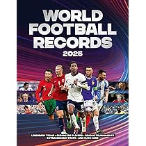 World Football Records 2025: Radnedge, Keir: 9781802798616