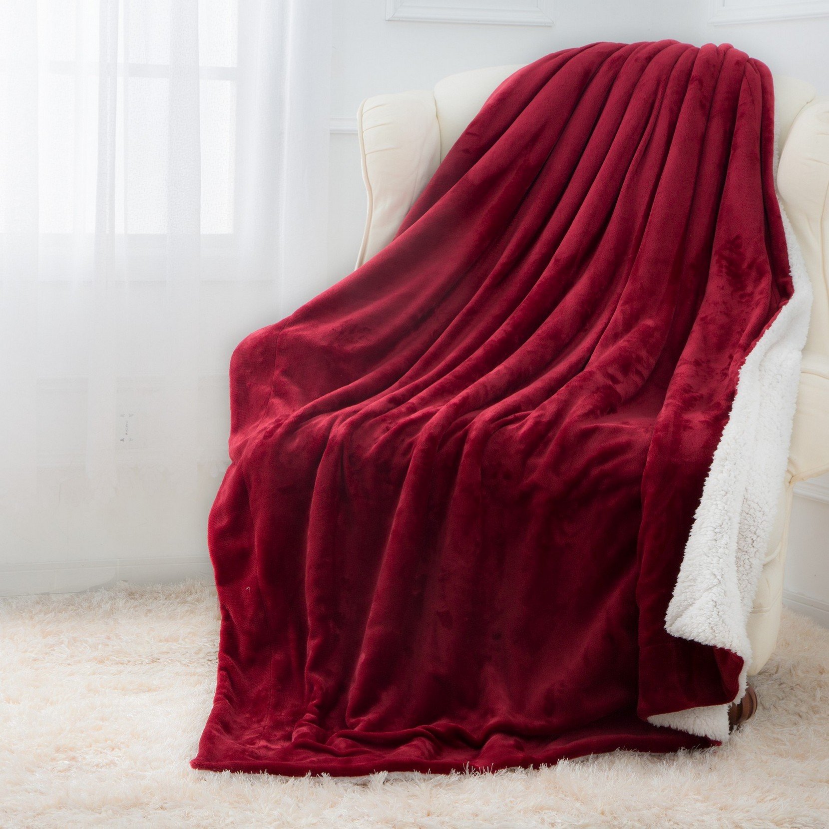 Moonen Sherpa Throw Blanket Luxurious Throw Size Brush Fabric Reversible All Season Super Soft Warm Fleece Thick Fuzzy Microplush Blanket for Bed Couch and Gift Blankets (Burgundy, 50x60 Inches)