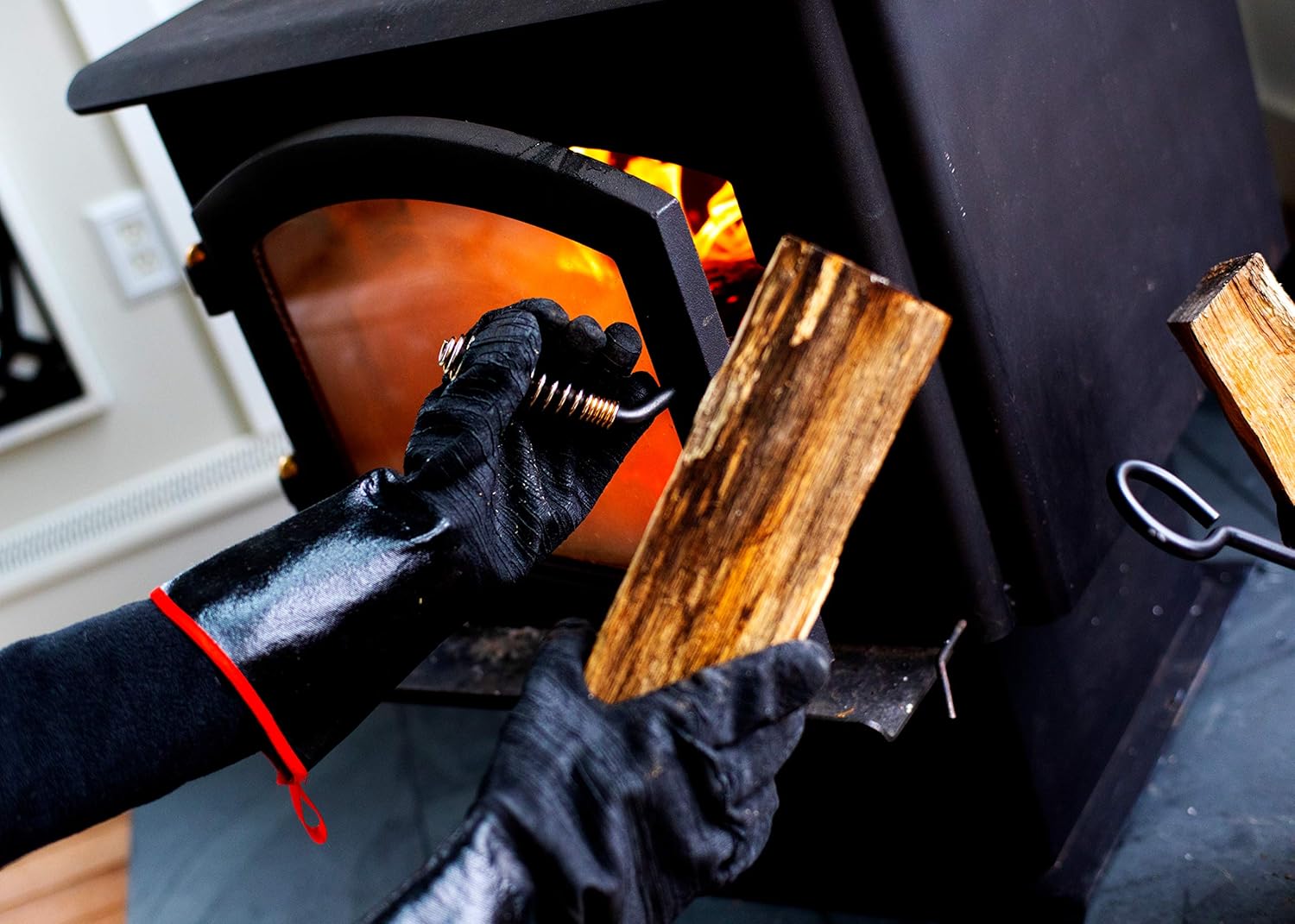 G & F Products 8119-13Inch Cooking Gloves FDA Food Safe No BPA Insulated Waterproof, Oil Proof Heat Resistant BBQ, Smoker, Grill, and Outdoor Neoprene Material, 13 Inch Long, Black : Garden & Outdoor