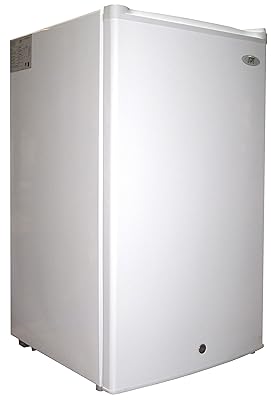 SPT UF-304W: 3.0 cu.ft. Upright Freezer in White