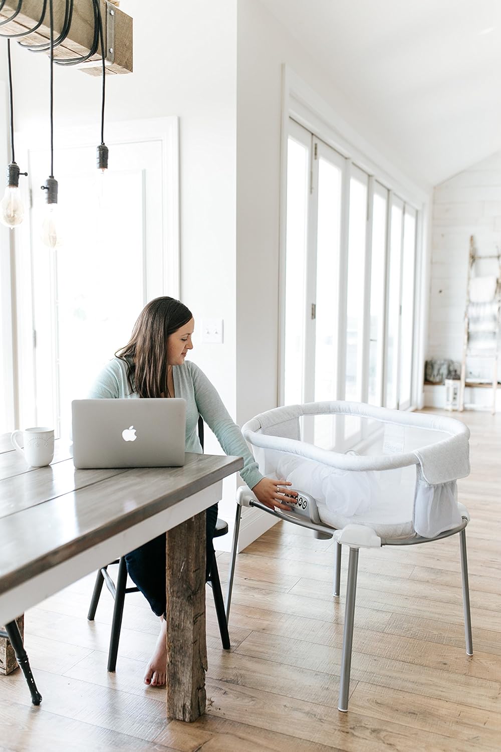 halo bassinest stand