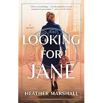 Looking for Jane: A Novel: Marshall, Heather: 9781668015322 ...