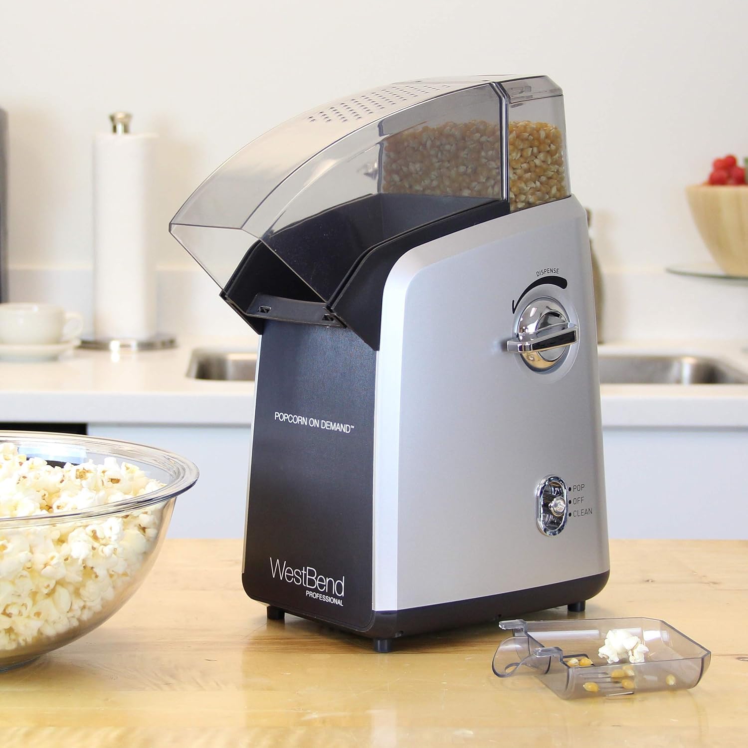 Amazon.com: West Bend 82701 Popcorn on Demand Professional Hot Air Popcorn  Popper Machine Pops Up to 4-Quarts Popcorn Using Hot Air Portion Control  Lever ...