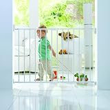 Munchkin Lindam Easy Close Metal Baby Safety Gate 64.5-102cm view 2