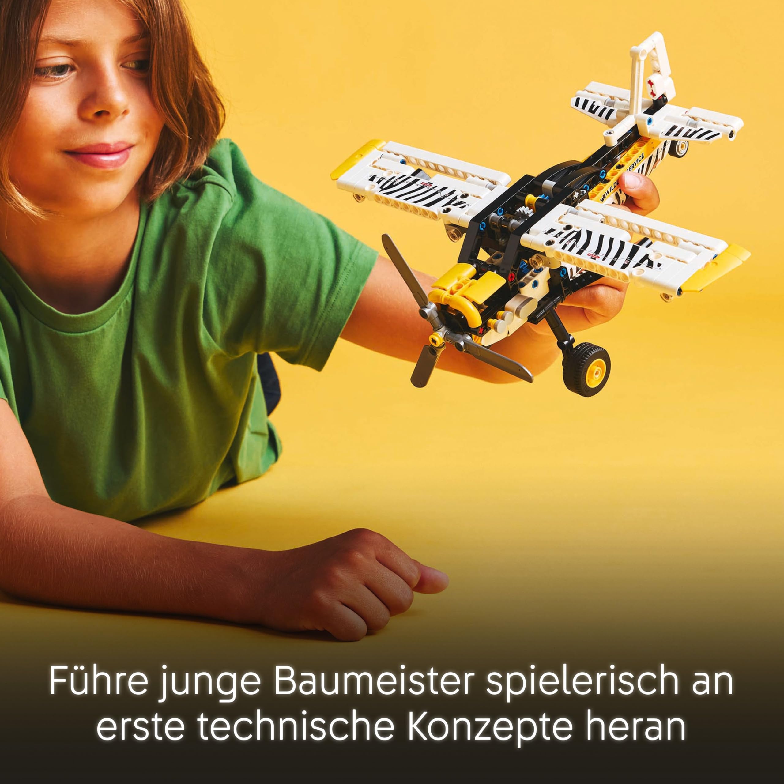 LEGO Technic Propellerflugzeug, Baubares Flugzeug Spielzeug für Kinder, Geschenk für Jungen und Mädchen ab 8 Jahren, Modellflugzeug mit drehendem Propeller und 4-Zylinderkolbenmotor 42198 5