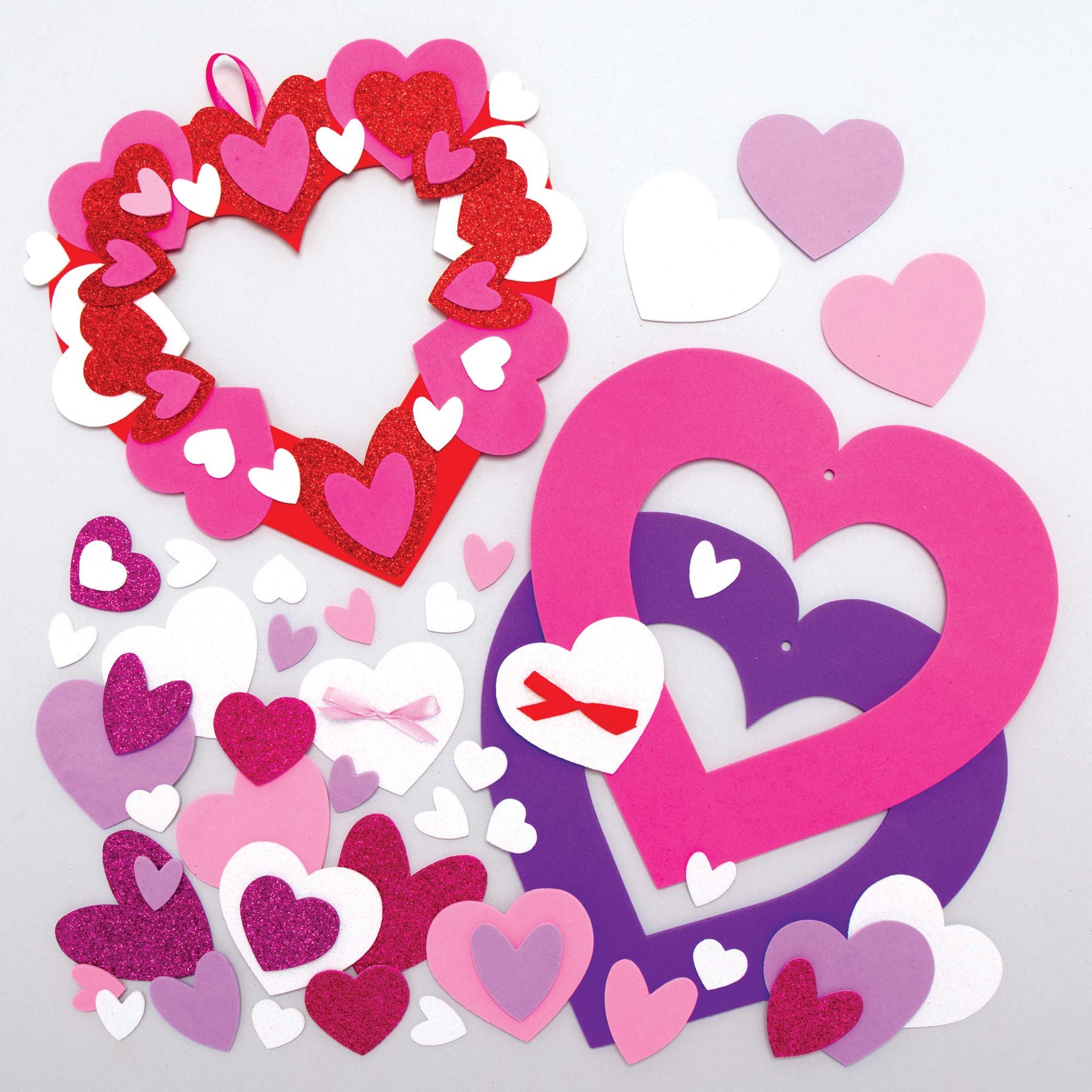 Baker Ross AX733 Heart Wreath Kits - Pack of 3, Creative Valentine's Day Art and Craft Supplies for Kids to Make and Decorate