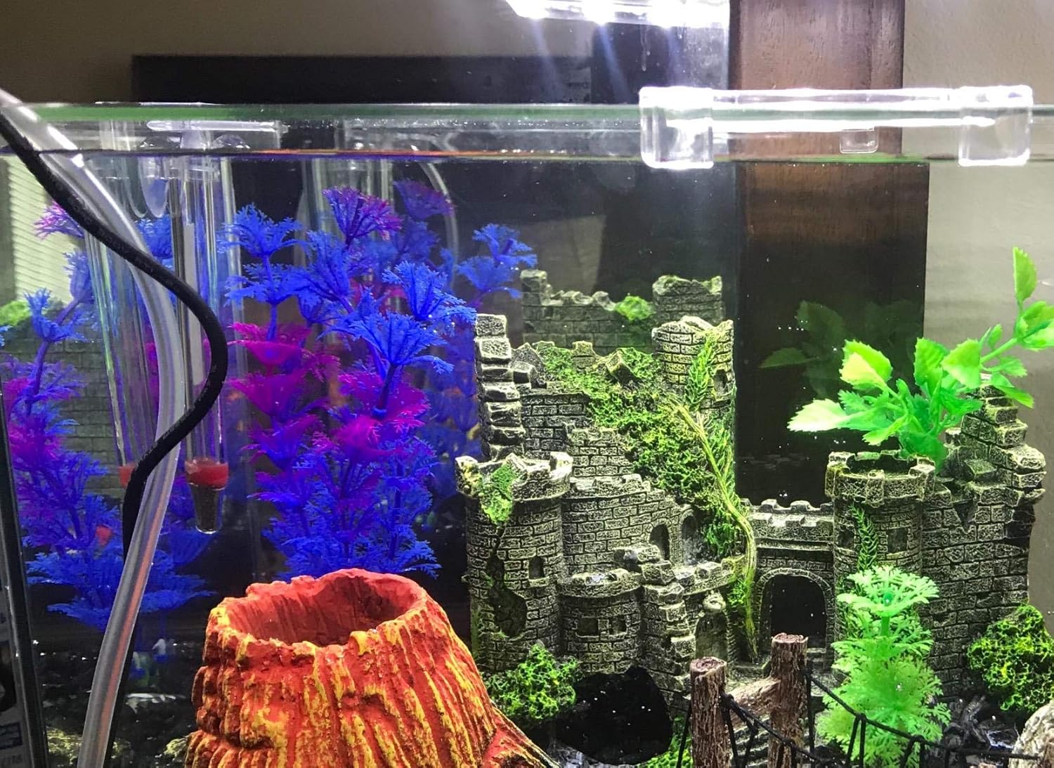 SLOCME Aquarium Medieval Resin Castle Decorations Fish Tank Landscape