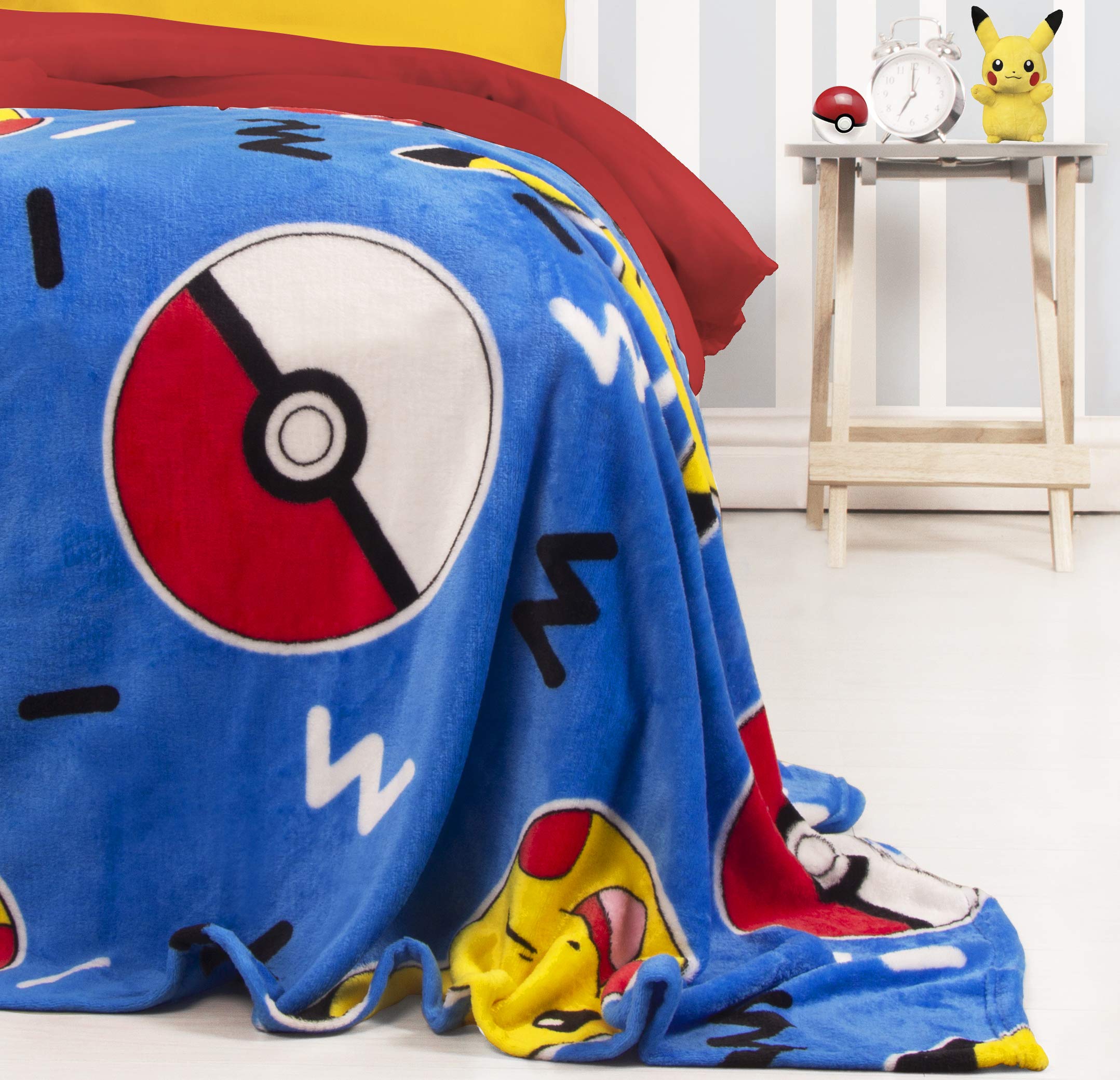 Official Pokemon Memphis Fleece Throw Pikachu Design Super Soft Blanket Perfect for Any Bedroom, Blue, 100 x 150cm