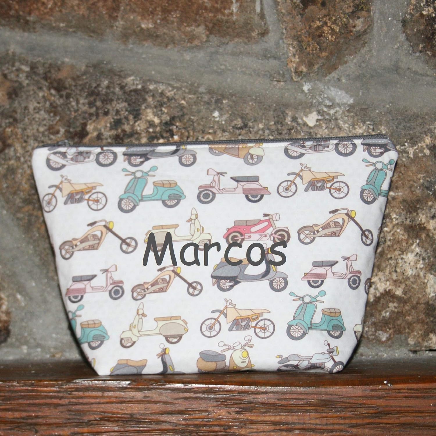 Neceser motos en tela personalizado con el nombre bordado.: Amazon.es: Handmade